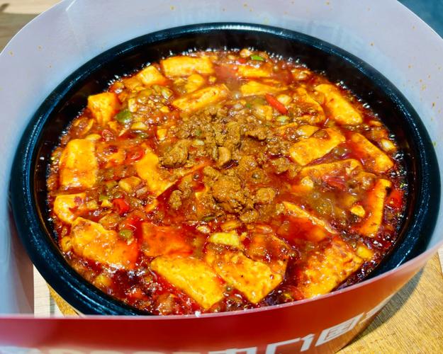 米村拌饭加盟怎么样？中央厨房配送+统一VI形象，开店更省心